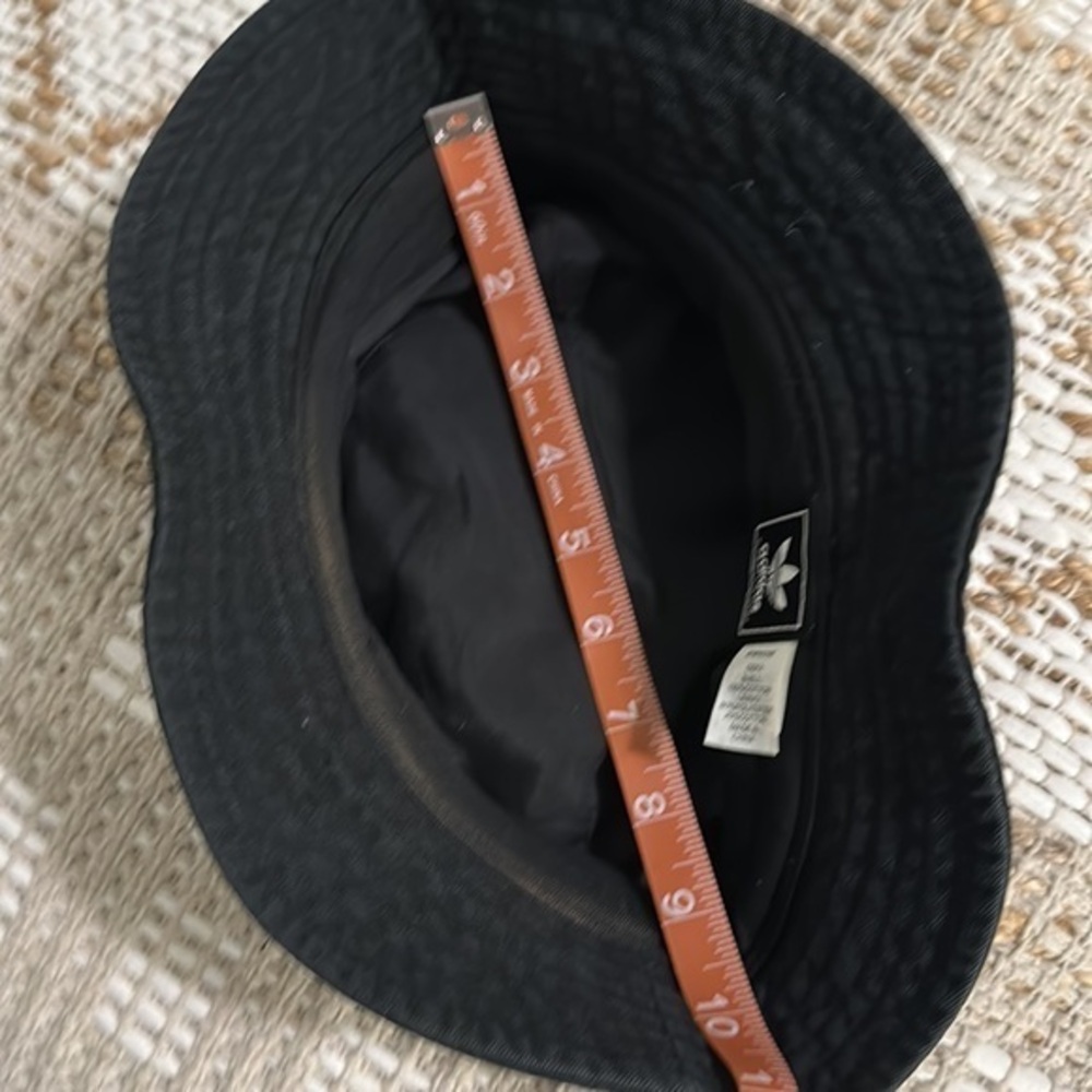 Adidas Bucket Hat - Picture 3 of 8
